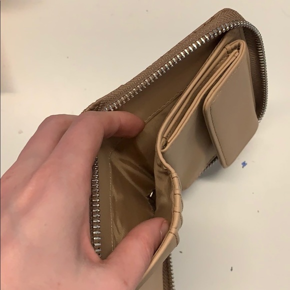 Guess ‘to-go’ wallet - Picture 5 of 5